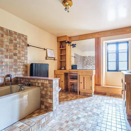 別荘 Amazing In Dommartin-le-saint-per Dommartin-le-Saint-Pere