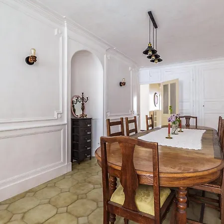 Awesome In Dommartin-le-saint-per With Wifi Dommartin-le-Saint-Pere