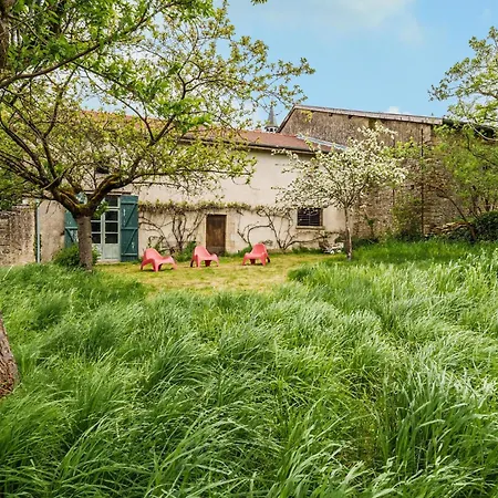 Awesome In Dommartin-le-saint-per With Wifi Dommartin-le-Saint-Pere